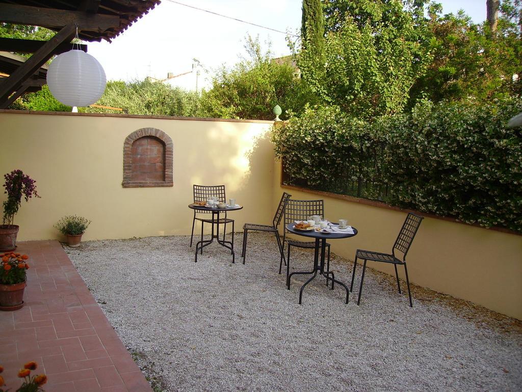 La Voliera Bed & Breakfast *